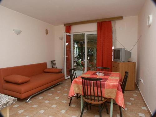 Apartments By The Sea Crikvenica - 2354