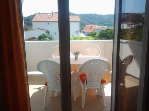 Apartment Lopar 3