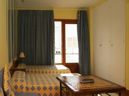 Hotel Apartamentos Albertos