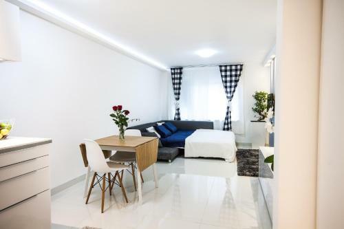 Apartment Ena