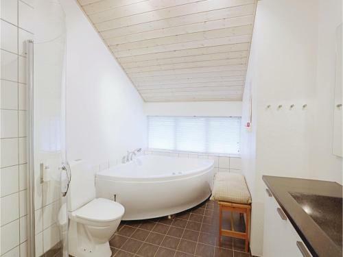 Holiday Home �brinken Aakirkeby VI
