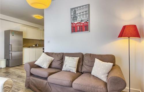 Two-bedroom Apartment In Kastel Kambelovac