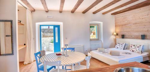 Eco Aparthotel The Dreamers's Club