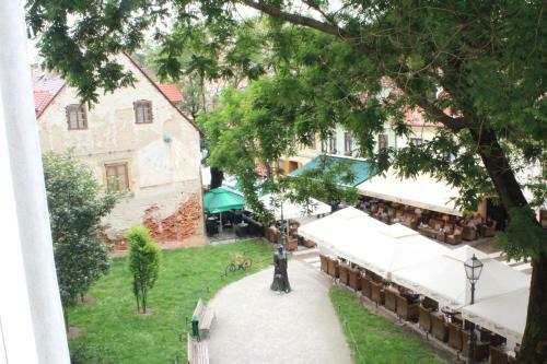 Hostal Rooms Zagreb 17