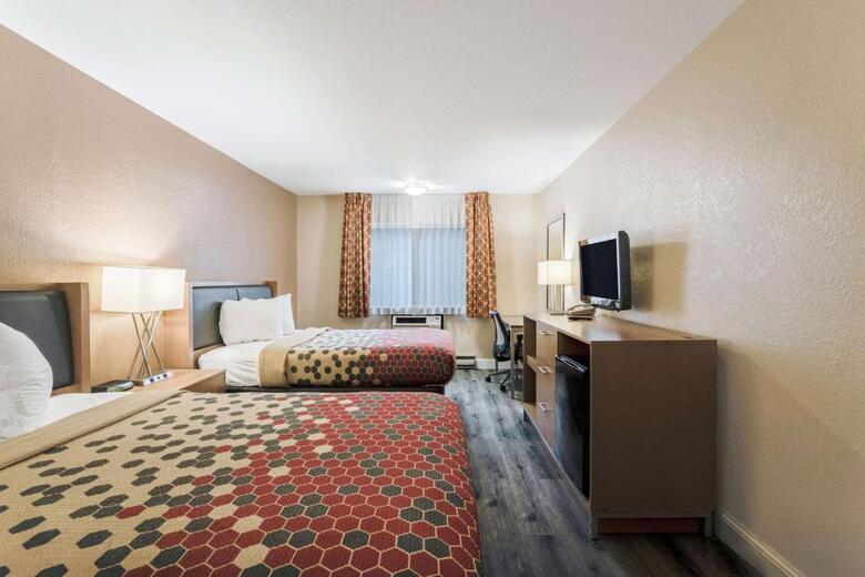 Hotel Econo Lodge (madison)