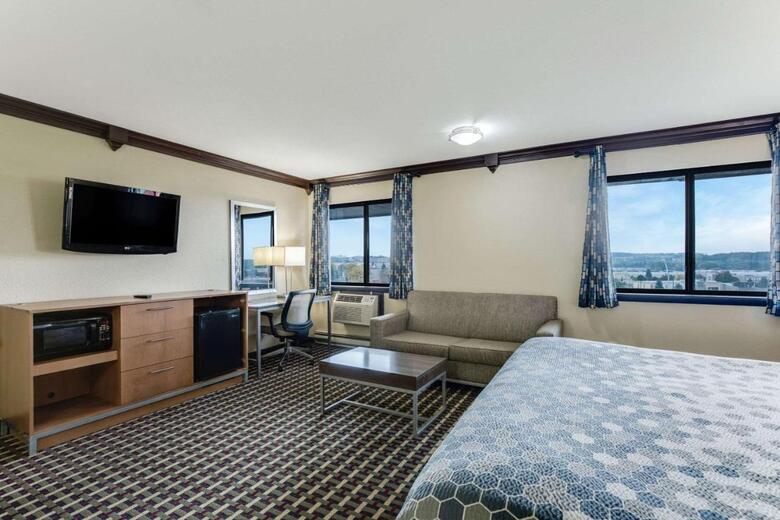 Hotel Econo Lodge (madison)