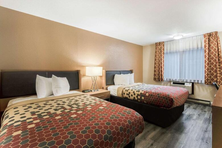 Hotel Econo Lodge (madison)