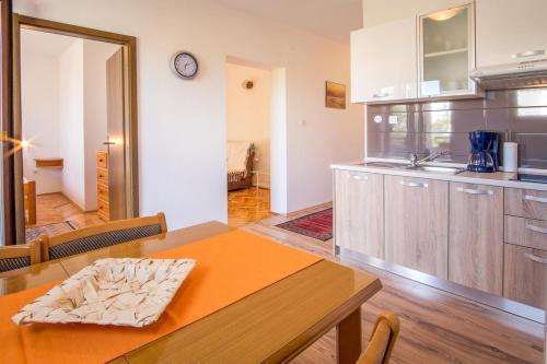 Apartment Krk 5396b