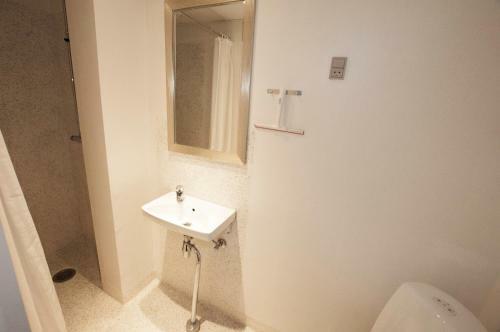 Ydes Budget Hotel