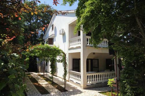 Apartment Malinska 5456a