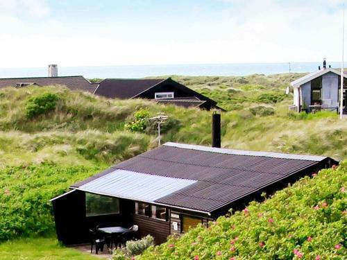 Two-bedroom Holiday Home In L�kken 25