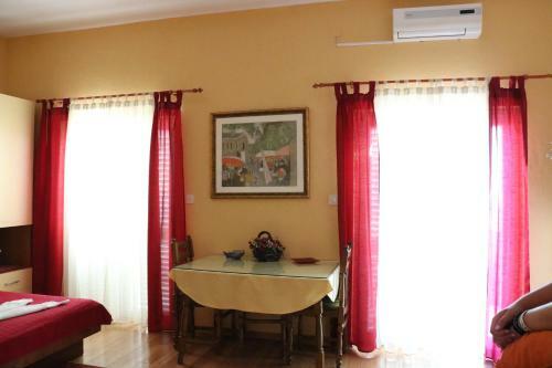 Apartments Mirjana
