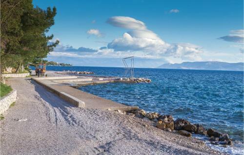 One-bedroom Apartment With Sea View In Dramalj