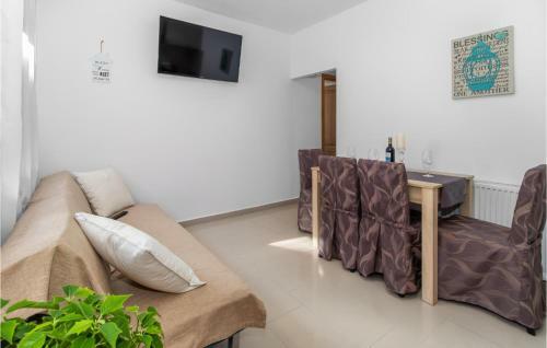 One-bedroom Apartment With Sea View In Dramalj