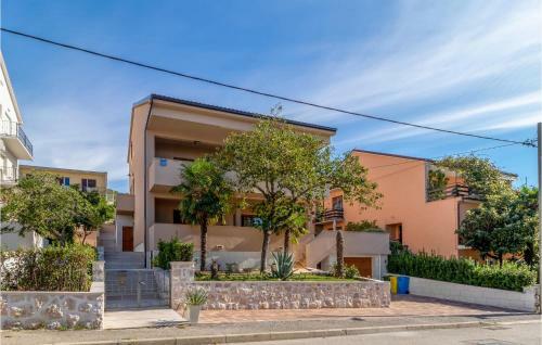 One-bedroom Apartment With Sea View In Dramalj