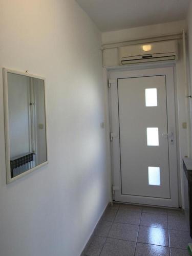 Apartments By The Sea Banjol (Rab) - 4965
