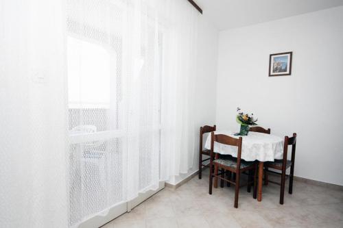 Apartment Barbat 5070a