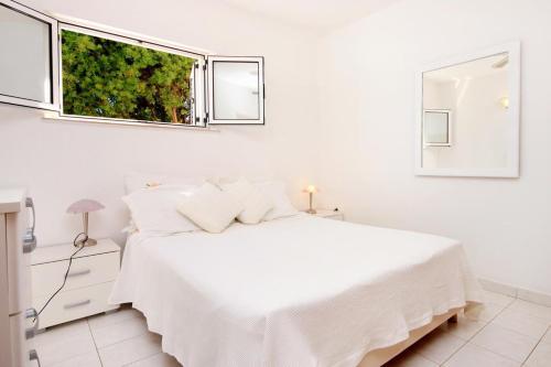 Apartment Kneza 168b