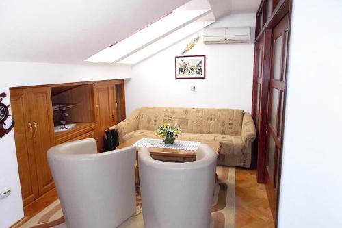Apartment Malinska 5353a