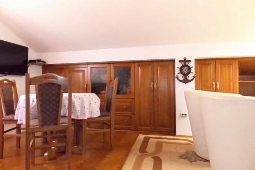 Apartment Malinska 5353a