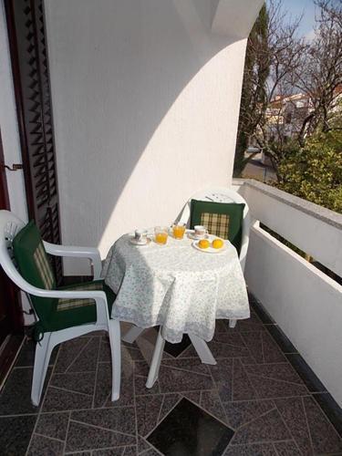 Apartment Malinska 5353a