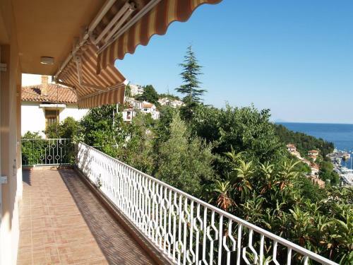 Apartment In Rabac 16679