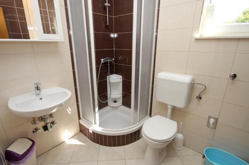 Apartments With A Parking Space Lumbarda (korcula) - 9271