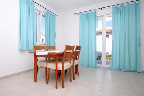 Apartments With A Parking Space Lumbarda (korcula) - 9271