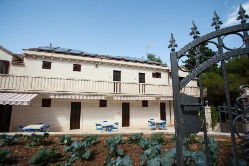 Apartment Pucisca 756d