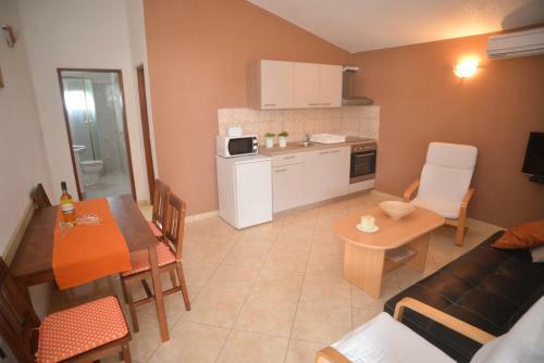 Apartments Salamun