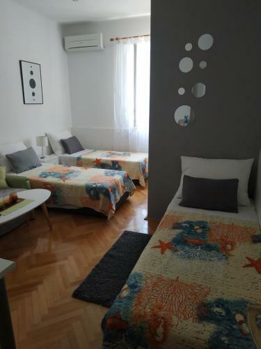 Hostal Rooms Diana
