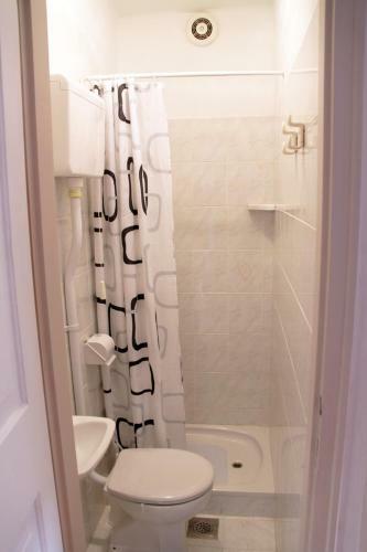Hostal Apartments & Rooms Nada