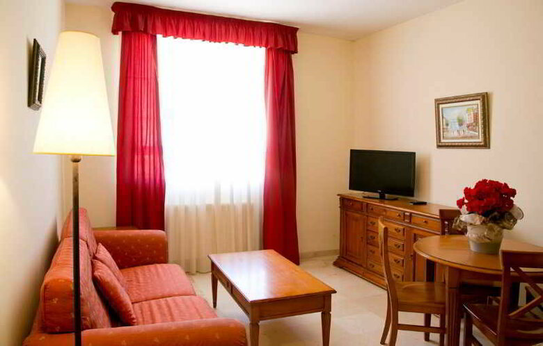 Aparthotel Pinosol