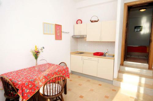 Apartment Brela 6006b