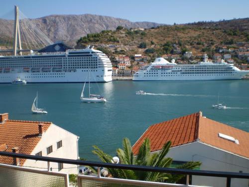 Hostal Guest House Marica