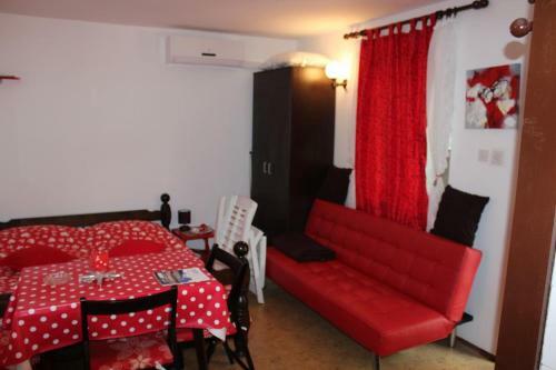 Hostal Studio Arbanija 11041a