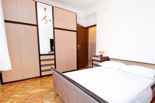 Apartments By The Sea Sumpetar (omis) - 2965