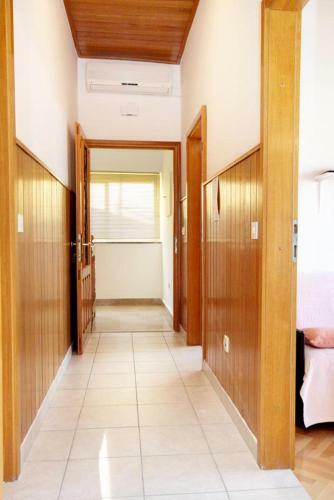 Apartments By The Sea Sumpetar (omis) - 2965