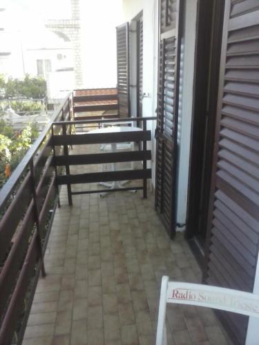 Hostal Apartments With A Parking Space Banjol (Rab) - 11021