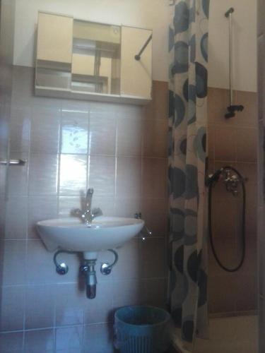 Hostal Apartments With A Parking Space Banjol (Rab) - 11021