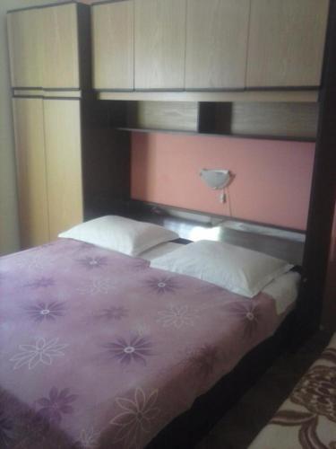 Hostal Apartments With A Parking Space Banjol (Rab) - 11021