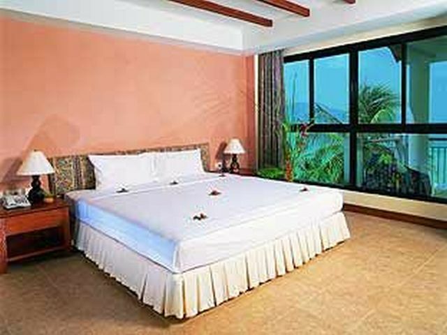 Hotel By The Sea Residence