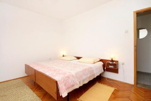 Apartment Zavala 593a