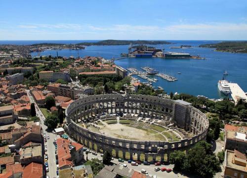 Apartment Pula 7647a