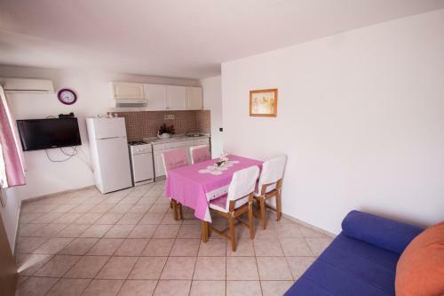 Apartments Mara