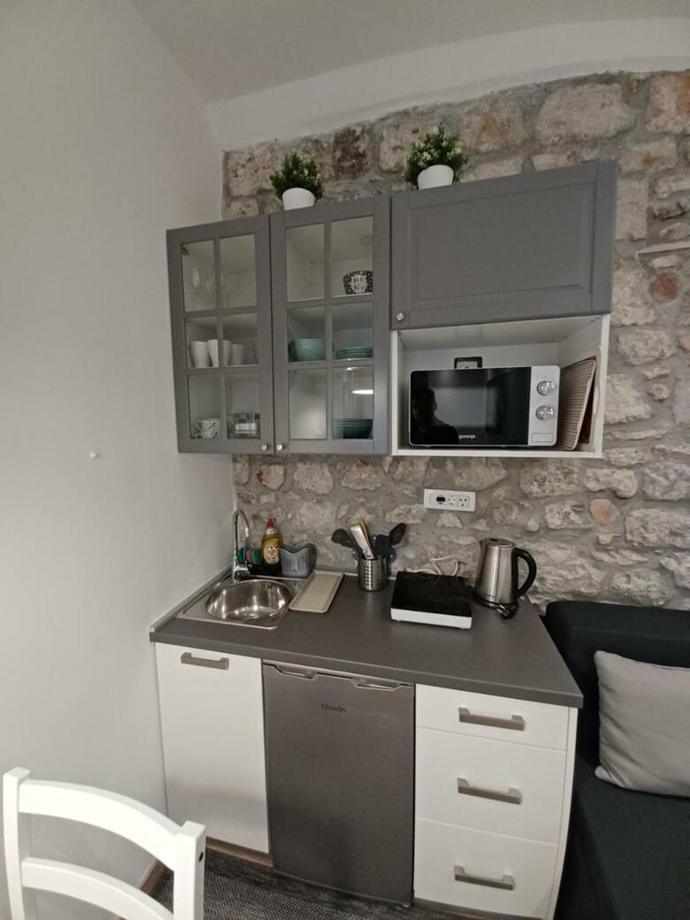 Hostal Placeta Apartments