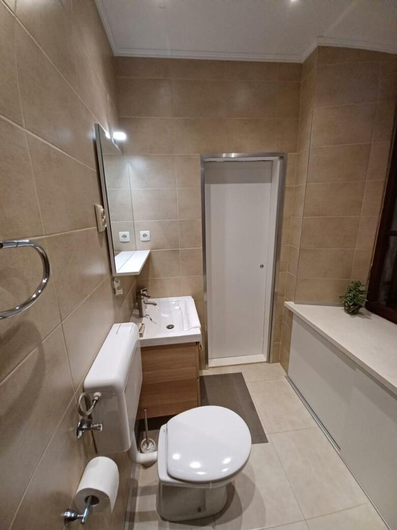 Hostal Placeta Apartments