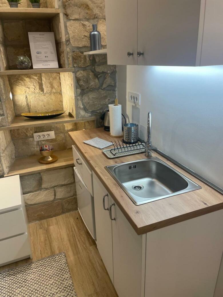 Hostal Placeta Apartments