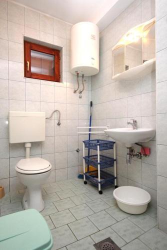 Apartment Novalja 9335c