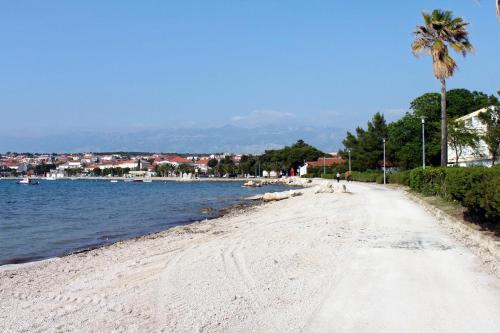 Apartment Novalja 9335c